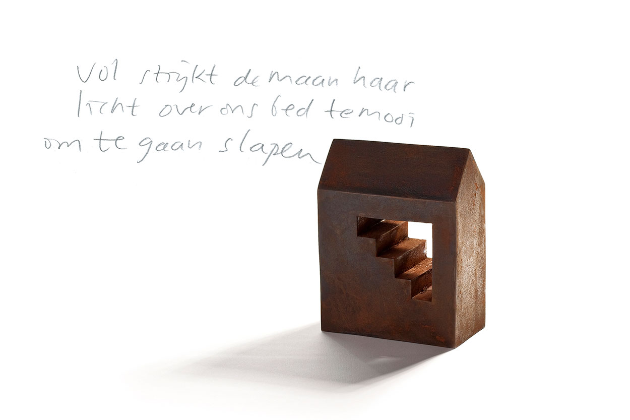 Objecten > Vol strijkt de maan...